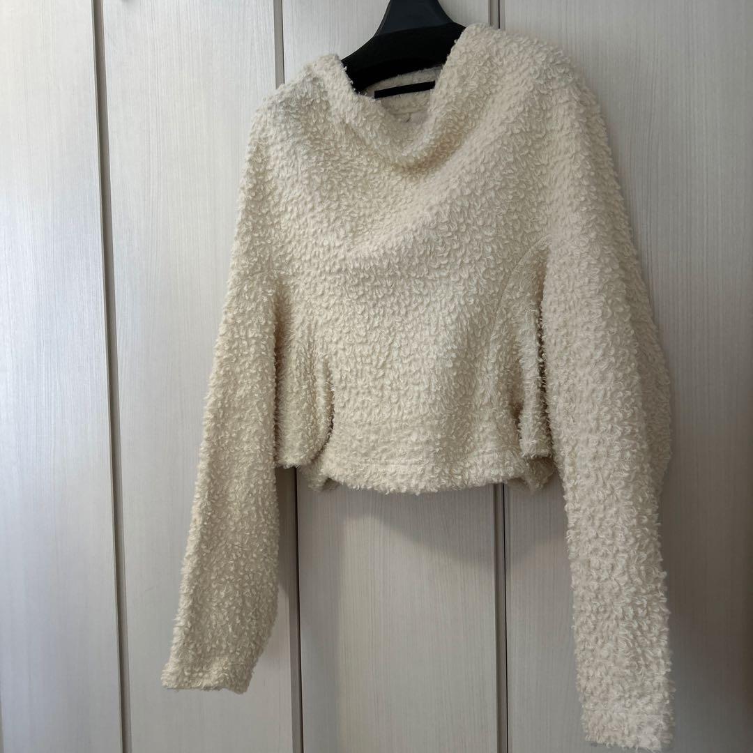 Divka プルオーバー