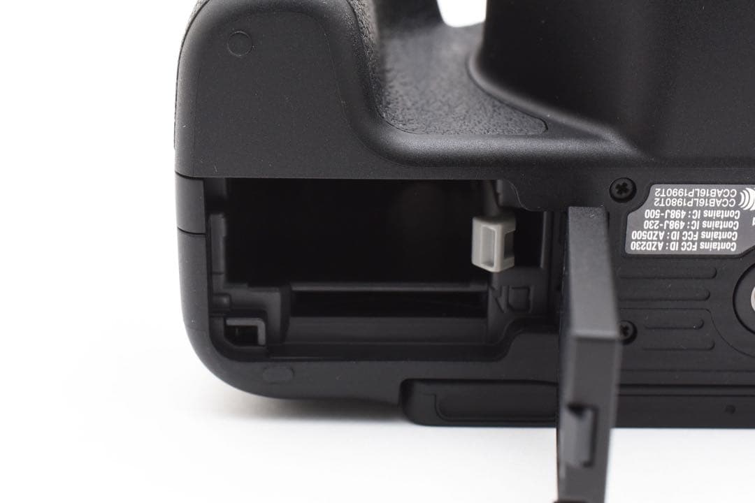 Canon EOS Kiss X9レンズセットCanon EF 28-80mm