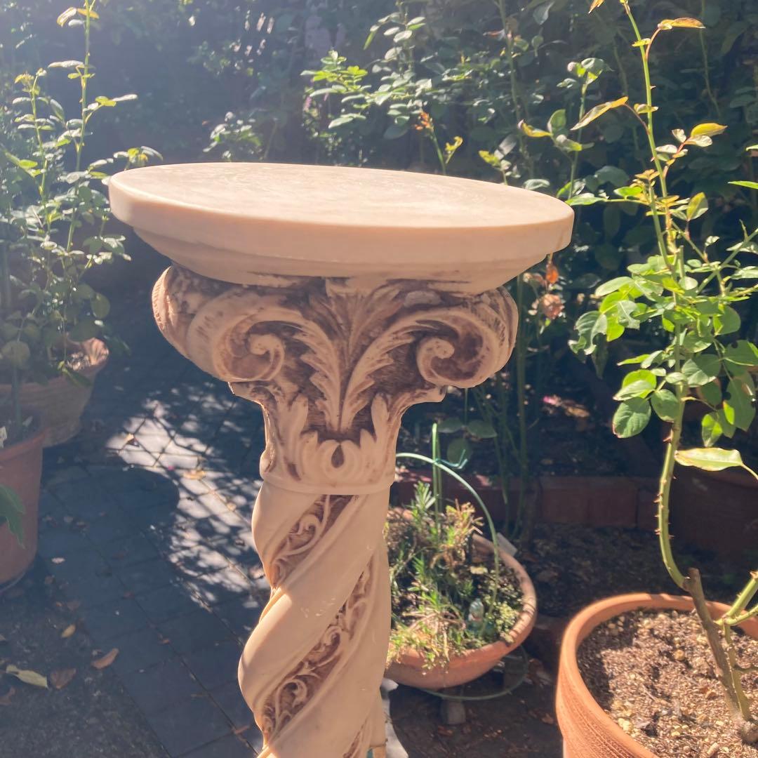 アジアン風？西洋様式 ？　コラムスタンド 花台 飾り台 オブジェ 神殿柱