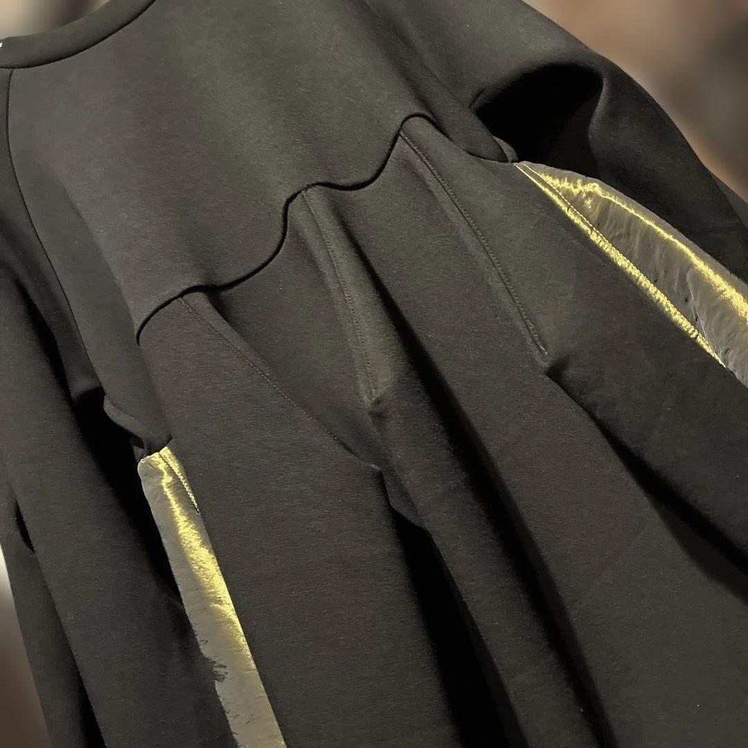 OMMO 新品　FLASK PATTERN PADDING TOP