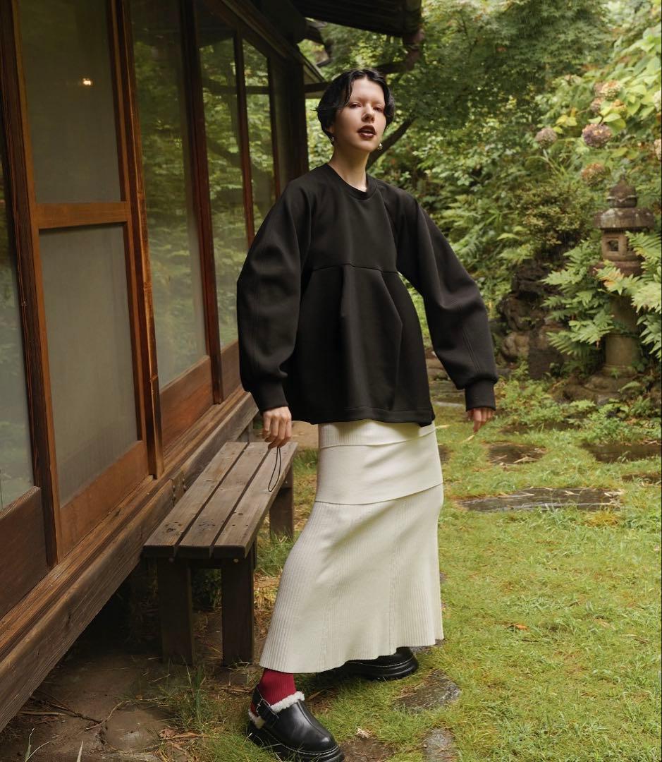 OMMO 新品　FLASK PATTERN PADDING TOP