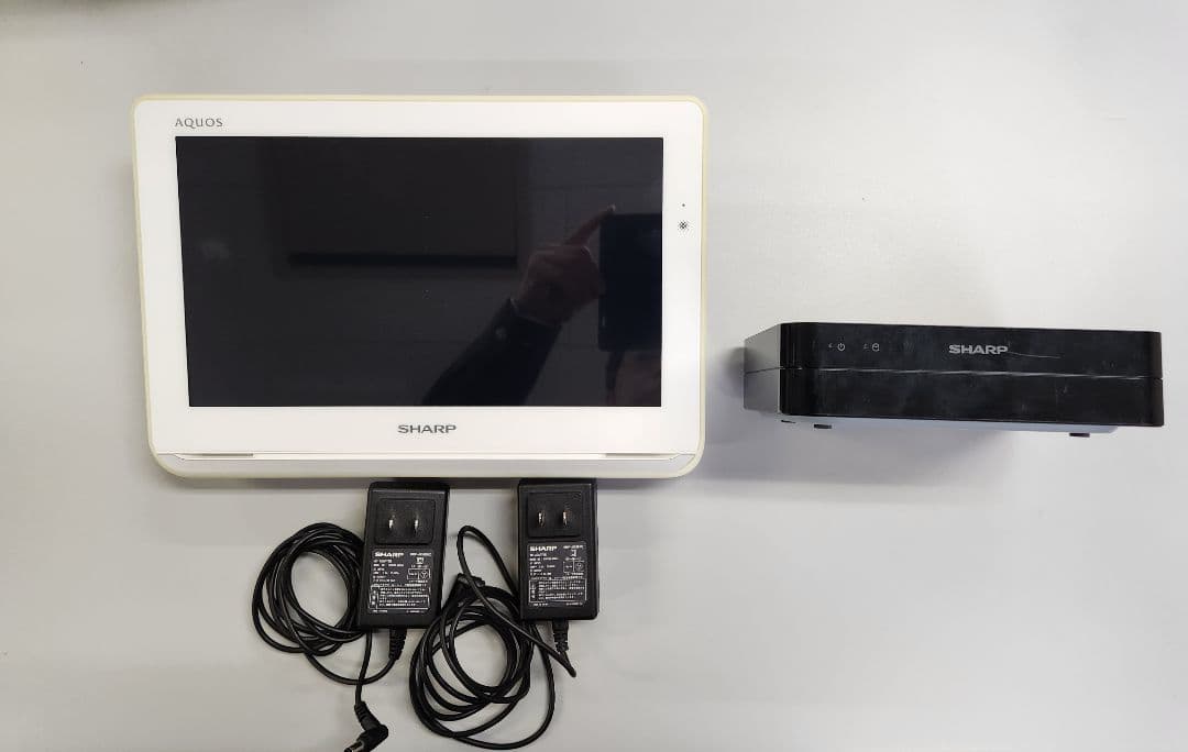 SHARP ポータブルテレビ 2T-C12AP 中古　箱なし