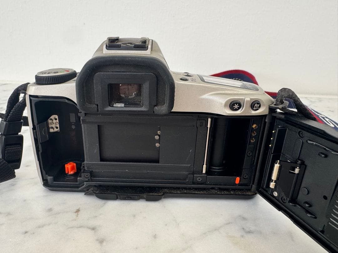 Canon EOS Kiss フィルム一眼レフ　レンズ2本付