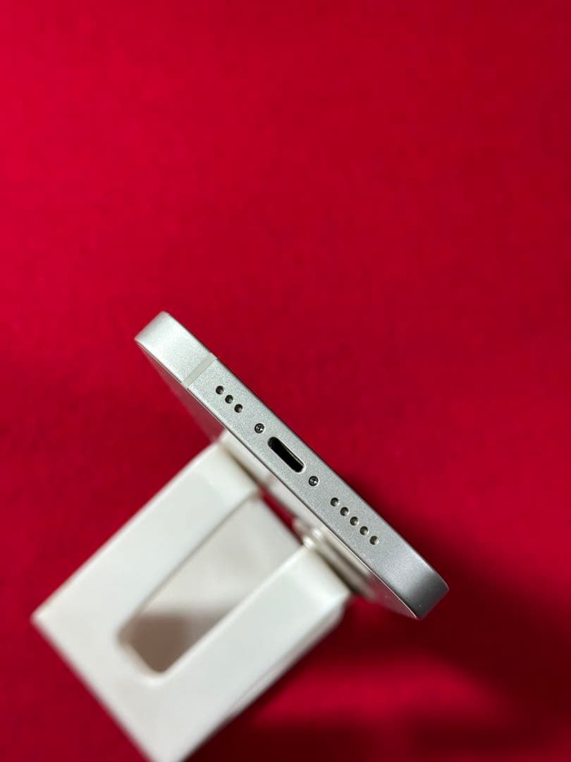 【6849】iPhone 13スターライト 128GB simフリー