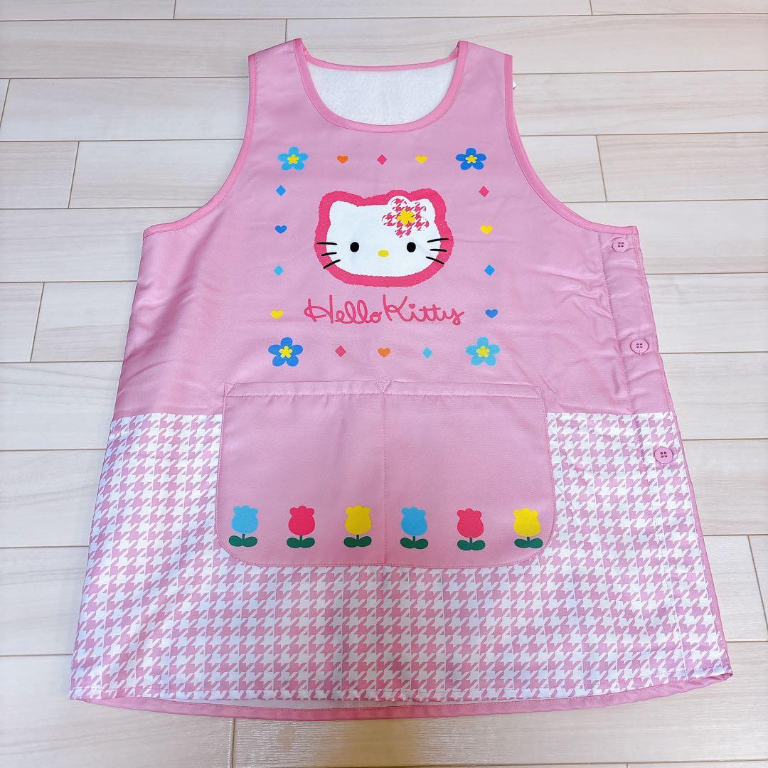 【新品未使用】保育士 サンリオ エプロン 4枚セット