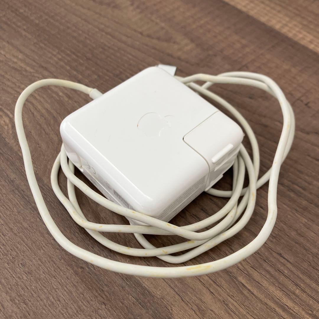 MacBook Air 13インチ 2012 / 4GB 128GB 充電器付き