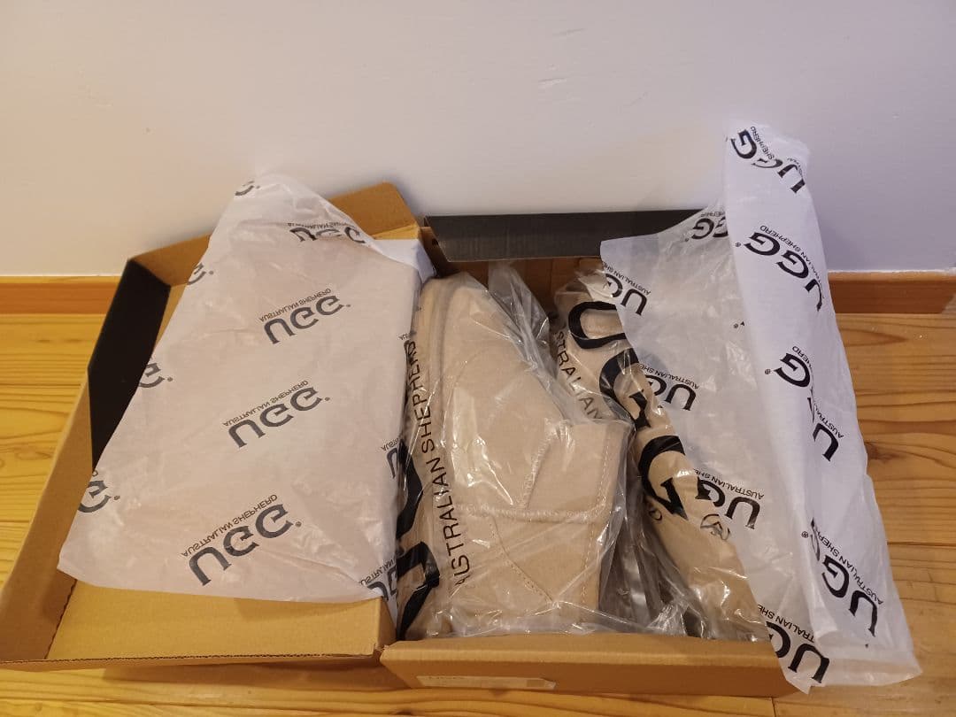 【新品未使用】UGG オーストラリアンシェパード　ショートブーツ