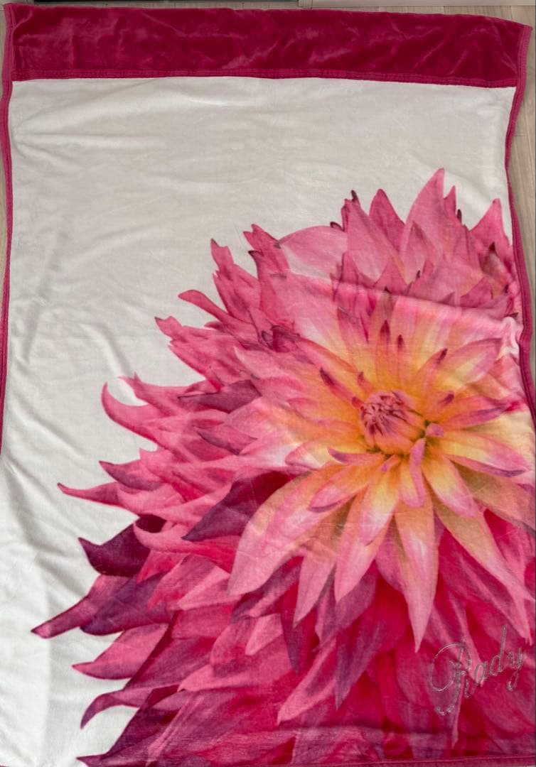 Rady ハウスライン 毛布 ダリア フラワー マゼンダ ピンク