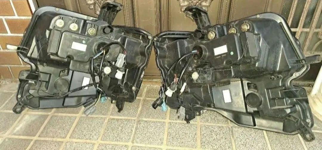 希少 廃盤 クリスタルアイ 3眼ヘッドライト N BOX