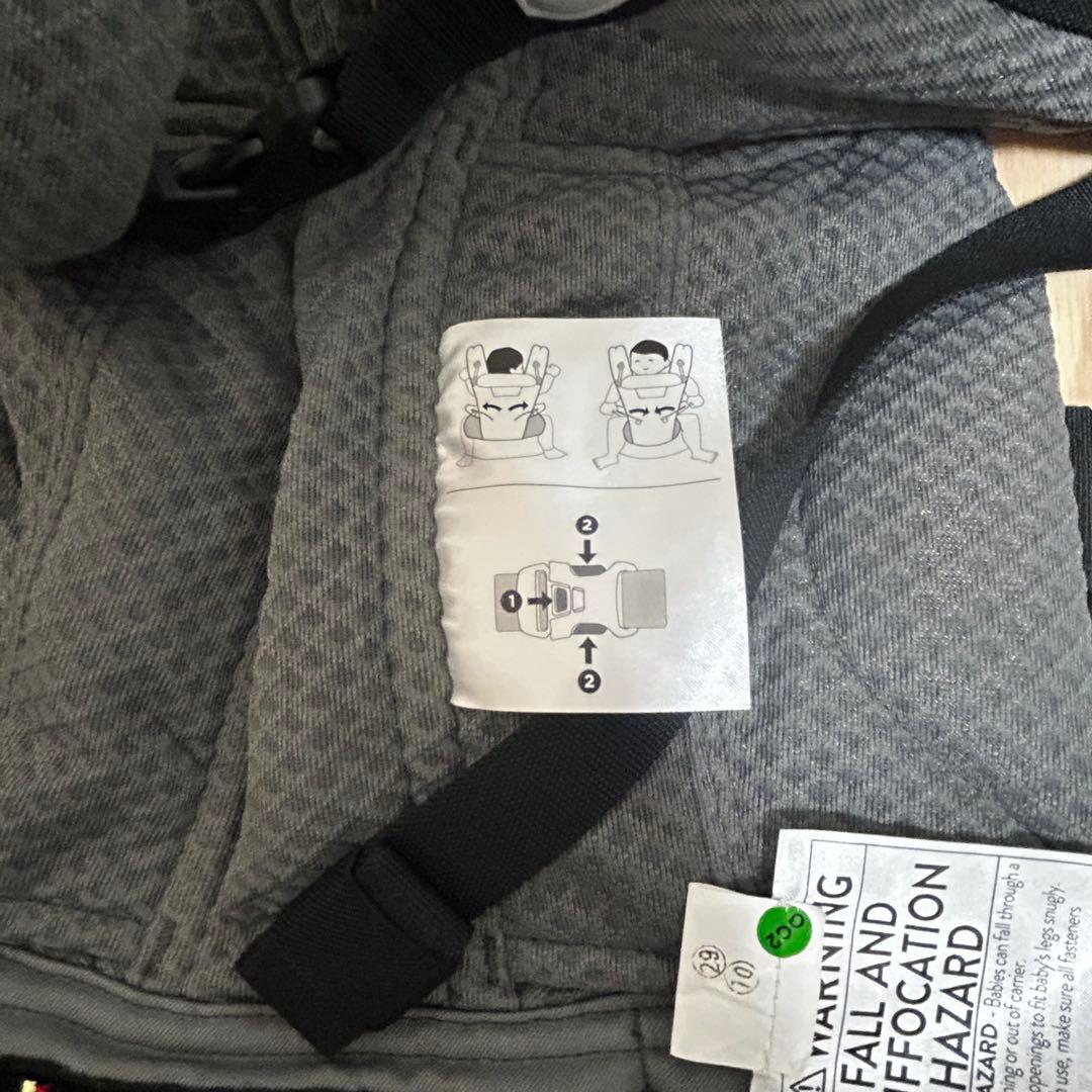 【美品】Ergobaby エルゴベビー オムニブリーズ グラファイトグレー