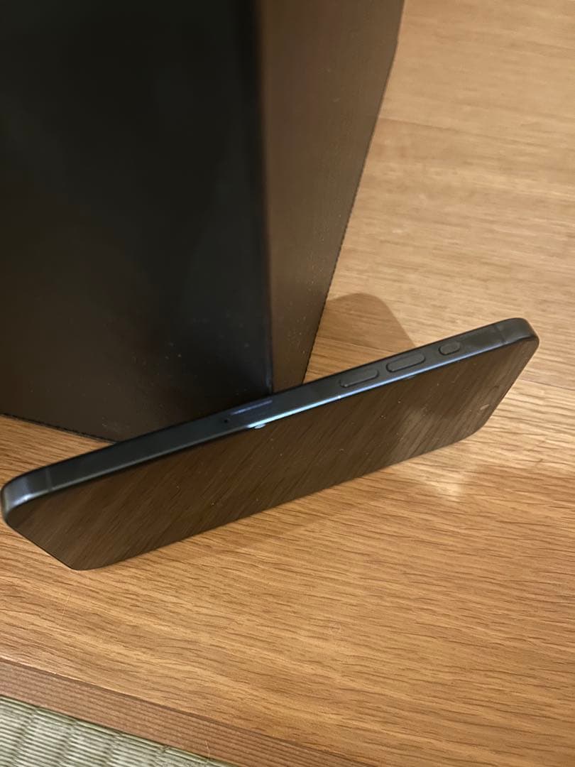 美品 Apple iPhone 15 Pro Max ブルーチタニウム