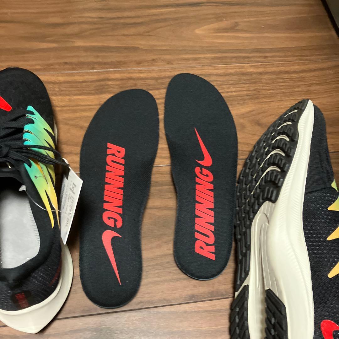 ナイキ　ズームライバルフライ　タグ付き未使用品　25.5