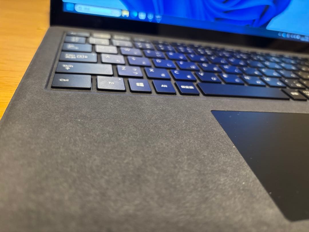 Surface Laptop2 メモリ8GB SSD256GB タッチパネル