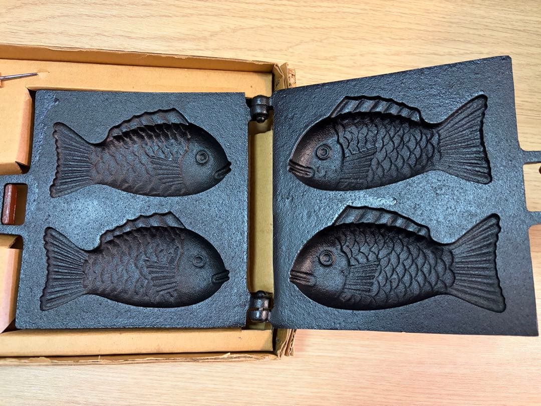 未使用　たい焼き器/鋳物(鉄製) 天然-二丁焼き/二匹焼き