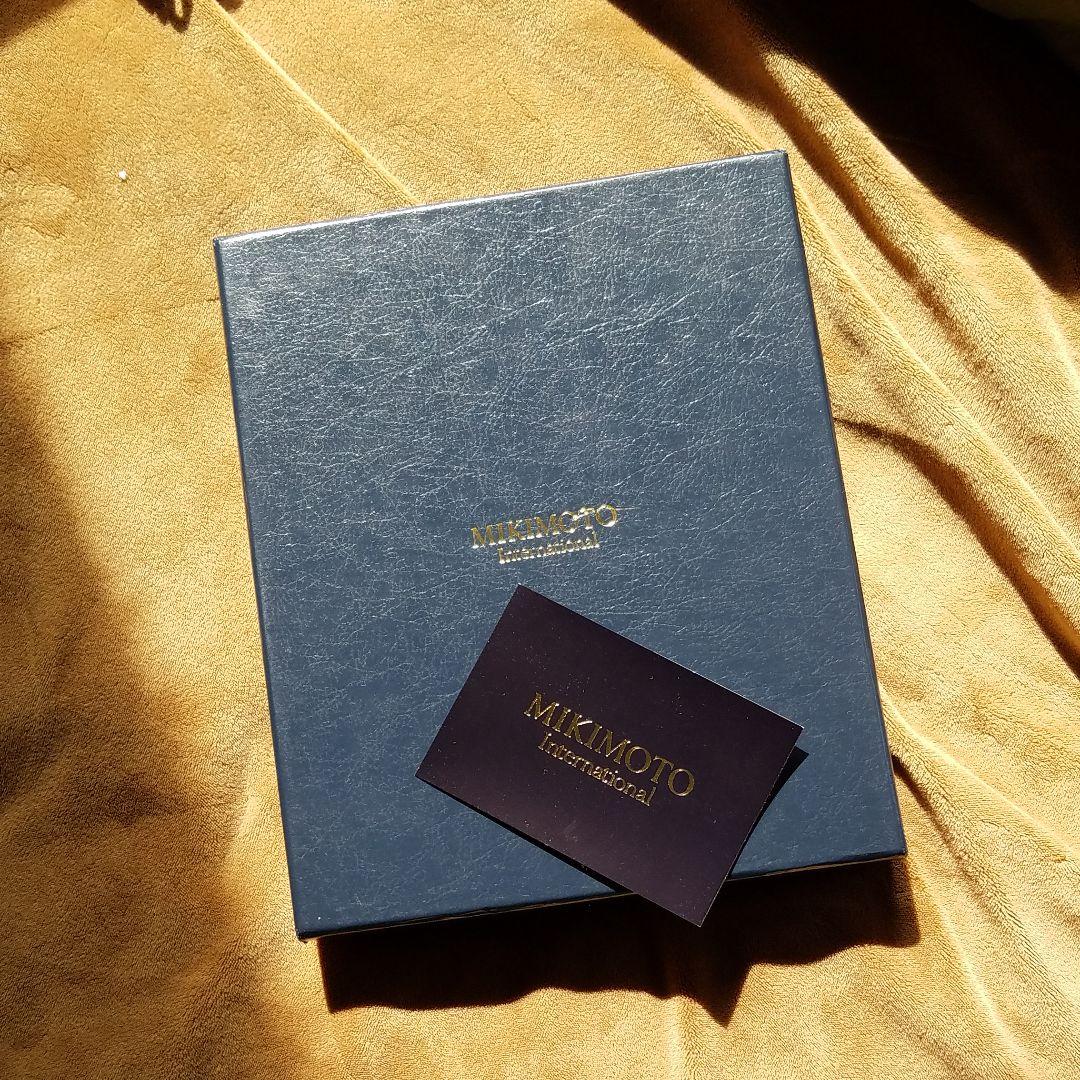 ミキモトのフォトスタンド