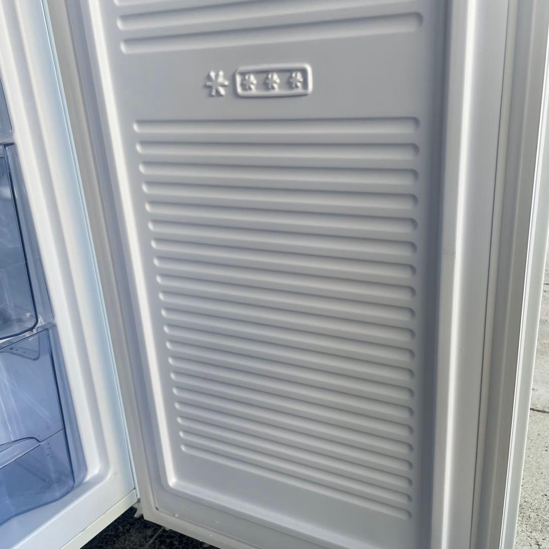 アイリスオーヤマ 冷凍庫 60L ホワイト IUSD-6B-W 小型 2021年