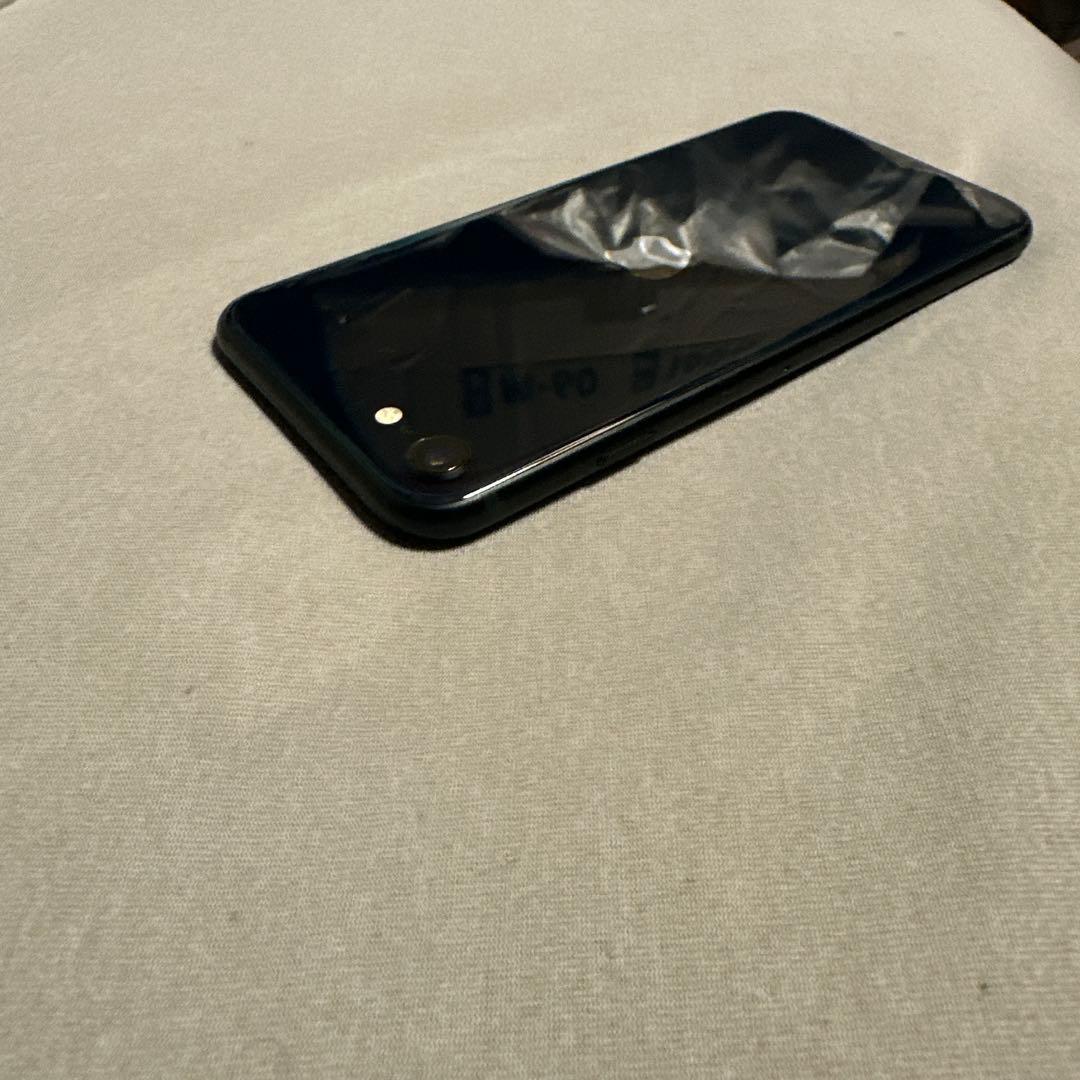 iPhone SE 3 第3世代 64GB SiMフリー
