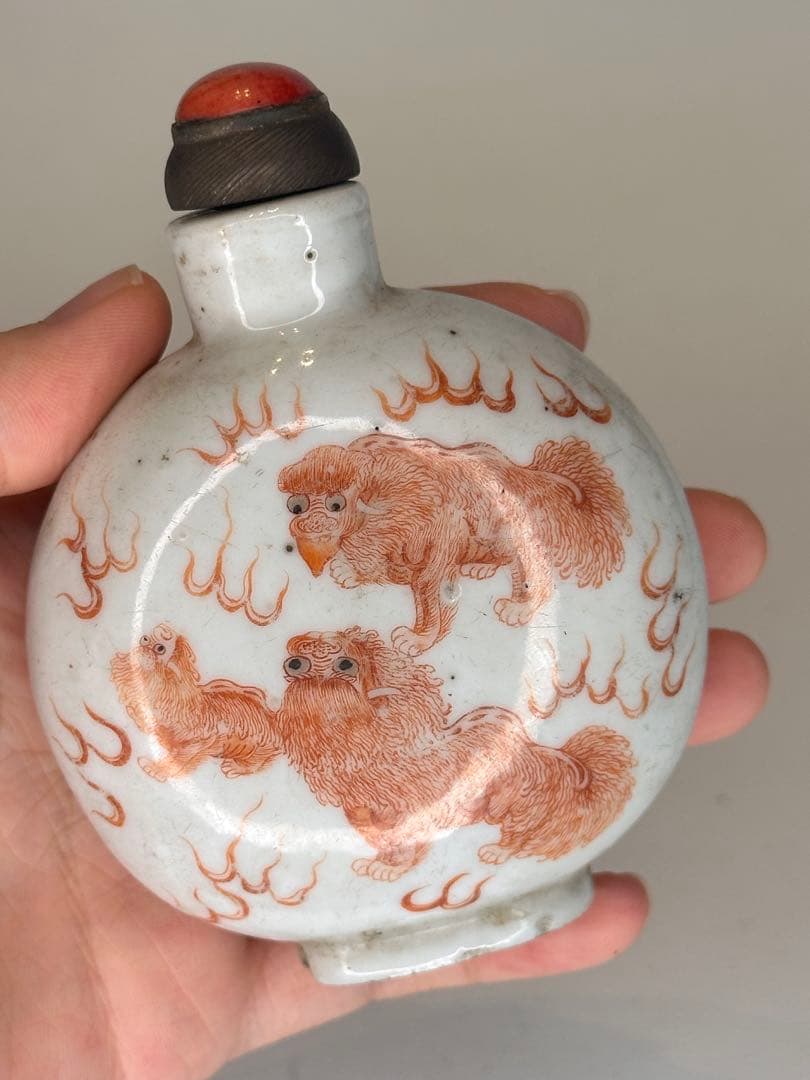希少品 ！中国 赤絵 獅子文 鼻煙壺 乾隆年製底款 時代物 骨董品 コレクション