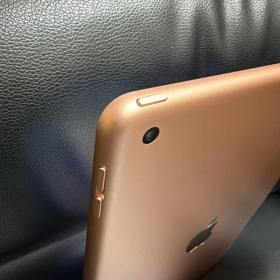 【美品】iPad 第7世代　32GB Wi-Fiモデル　ゴールド　箱付き