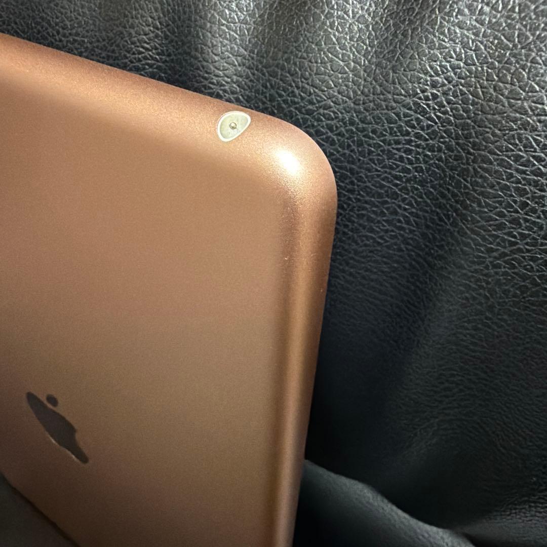 【美品】iPad 第7世代　32GB Wi-Fiモデル　ゴールド　箱付き