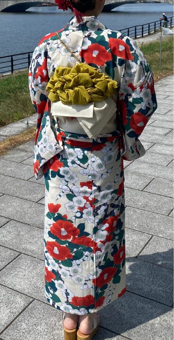 ⭐︎ふりふ　浴衣　4点セット　(椿柄)⭐︎