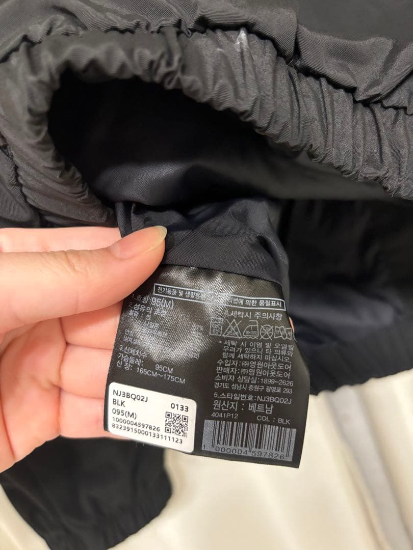 THE NORTH FACE ブラックナイロンジャケット　ホワイトレーベル