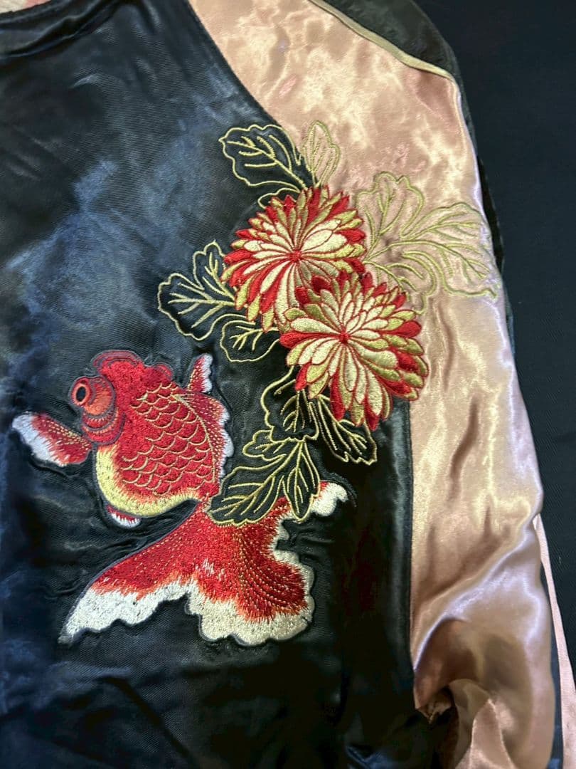 【新品タグ付き】 金魚と御所車 和柄スカジャン リバシーブル　レディースXXL