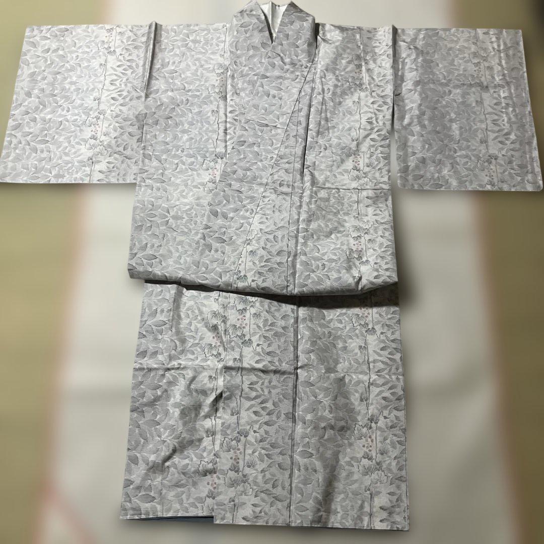 着物　袷　白系　大島紬　都喜エ門　証紙あり　身丈165cm しつけ付き