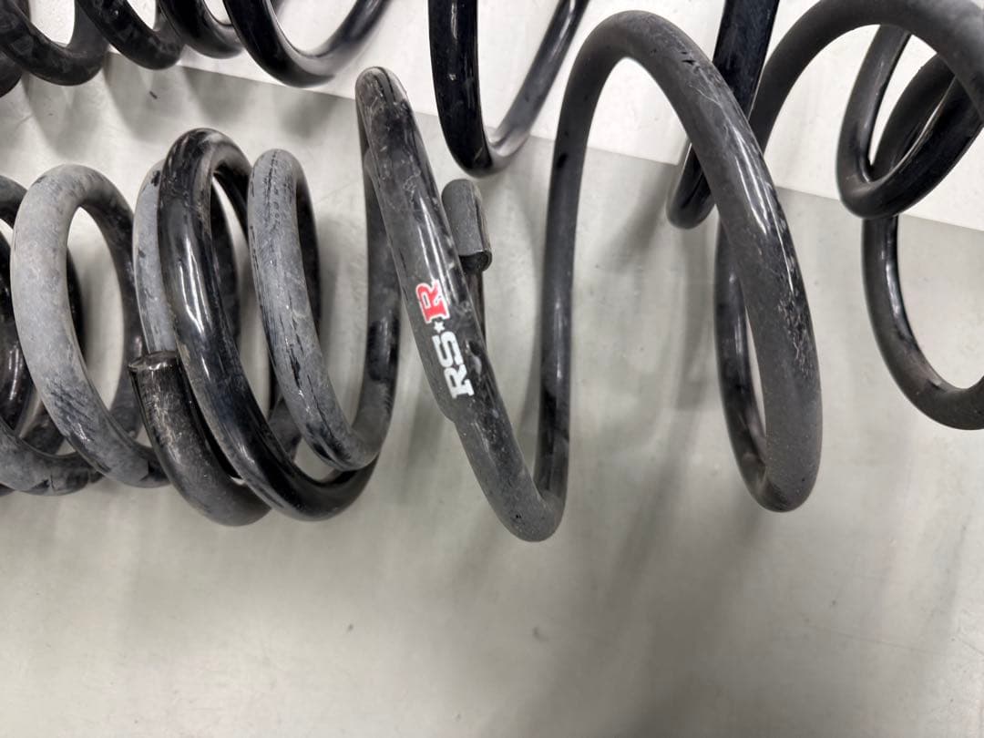 RS-R ダウンサスキット 90VOXY・NOAH おっち