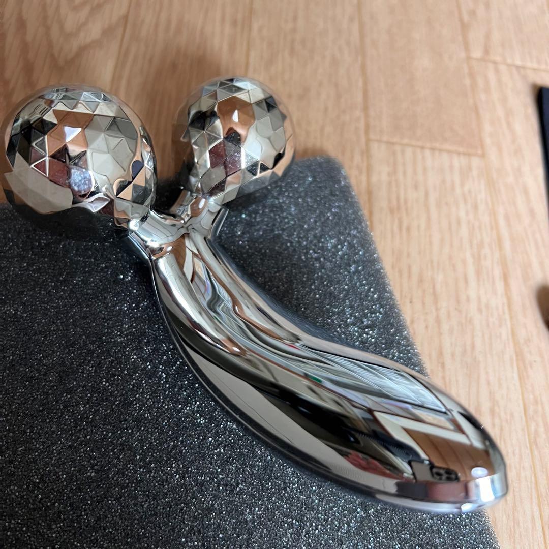 リファ　カラット