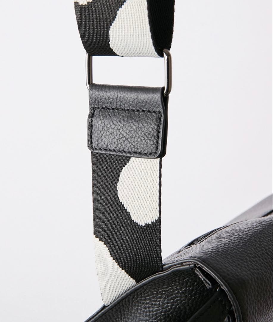 柄ワイドテープショルダーバッグ/ボディバッグ