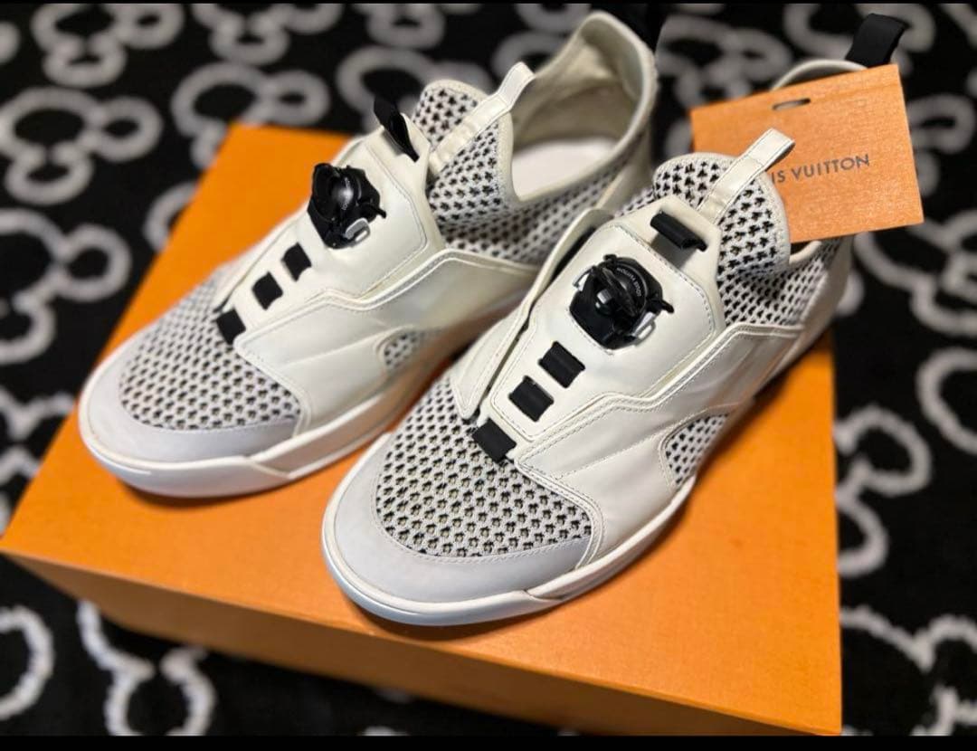 LOUIS VUITTON メッシュスニーカー