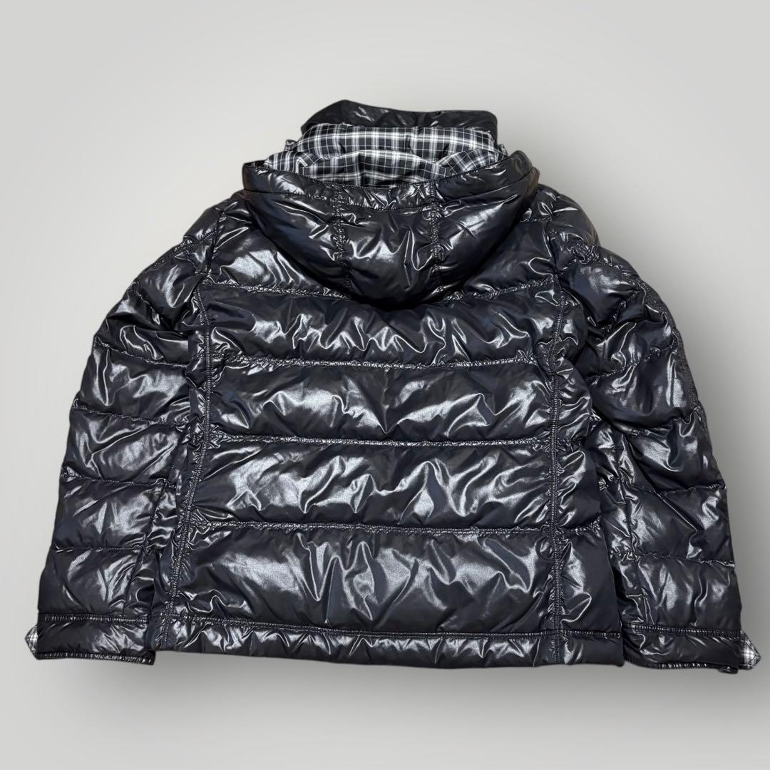BURBERRY BLACK LABEL シャイニーブラック　ダウンジャケット