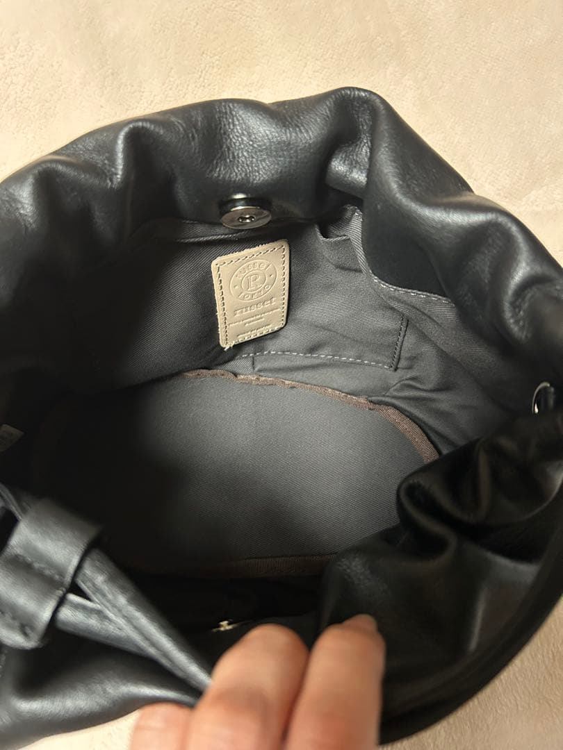 ⭐︎新品未使用⭐︎russet レザー巾着 4WAYショルダーバッグ ブラック