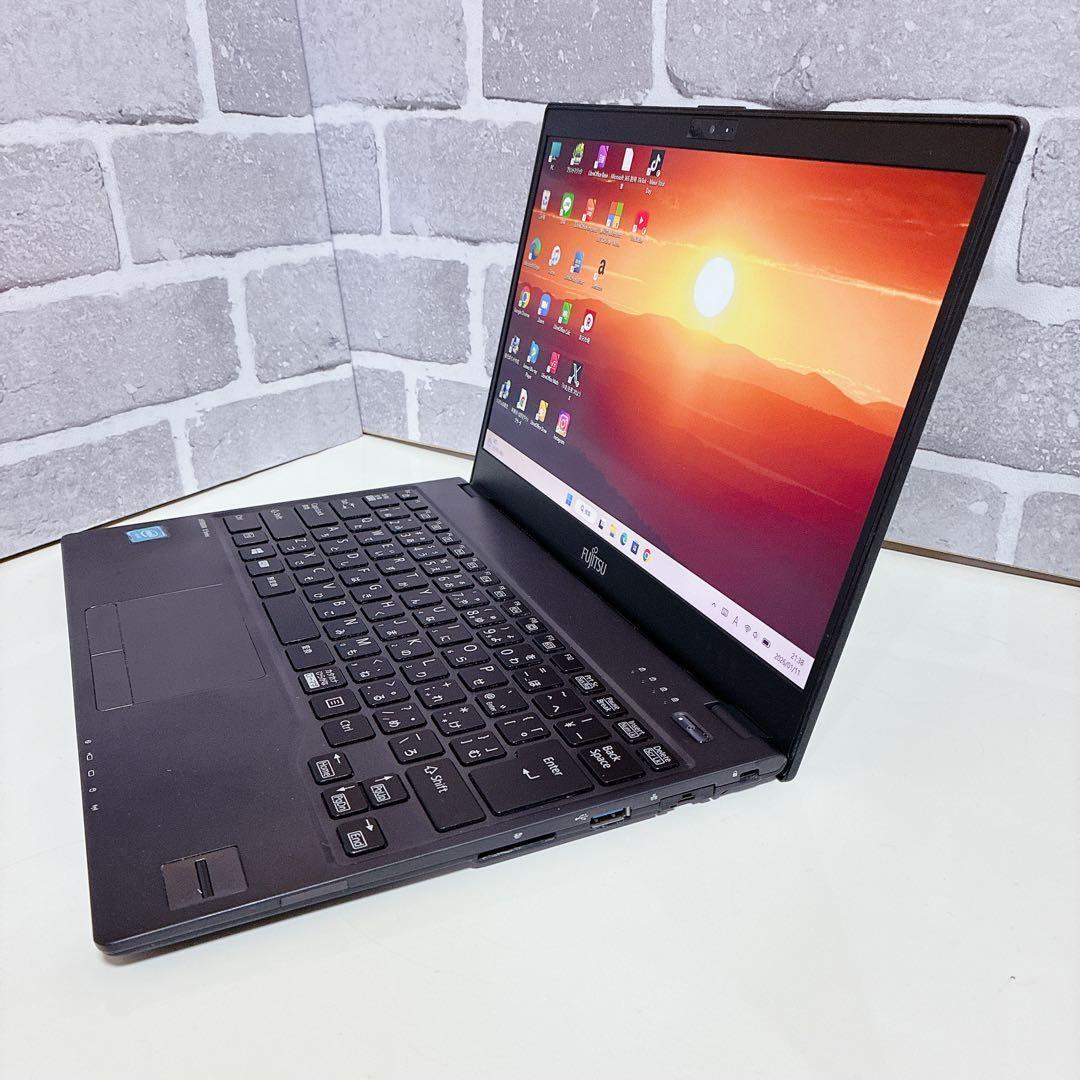 美品 富士通 軽量 薄型 SSD 初期設定済 ノートPC Windows11
