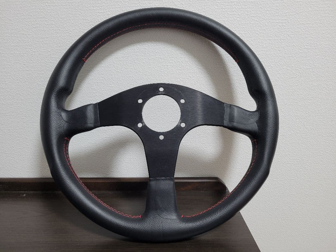 MOMO TUNER モモ　チューナー 35パイ　ステアリング