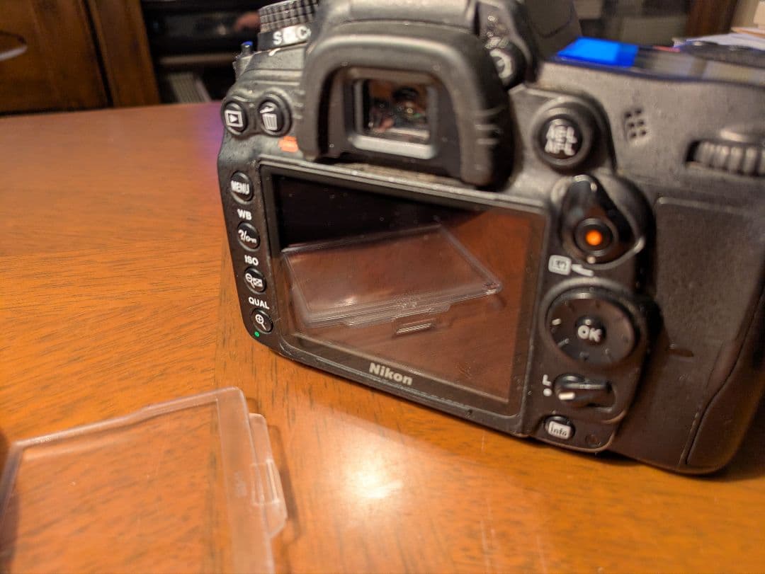 Nikon D7000 デジタル一眼レフカメラ