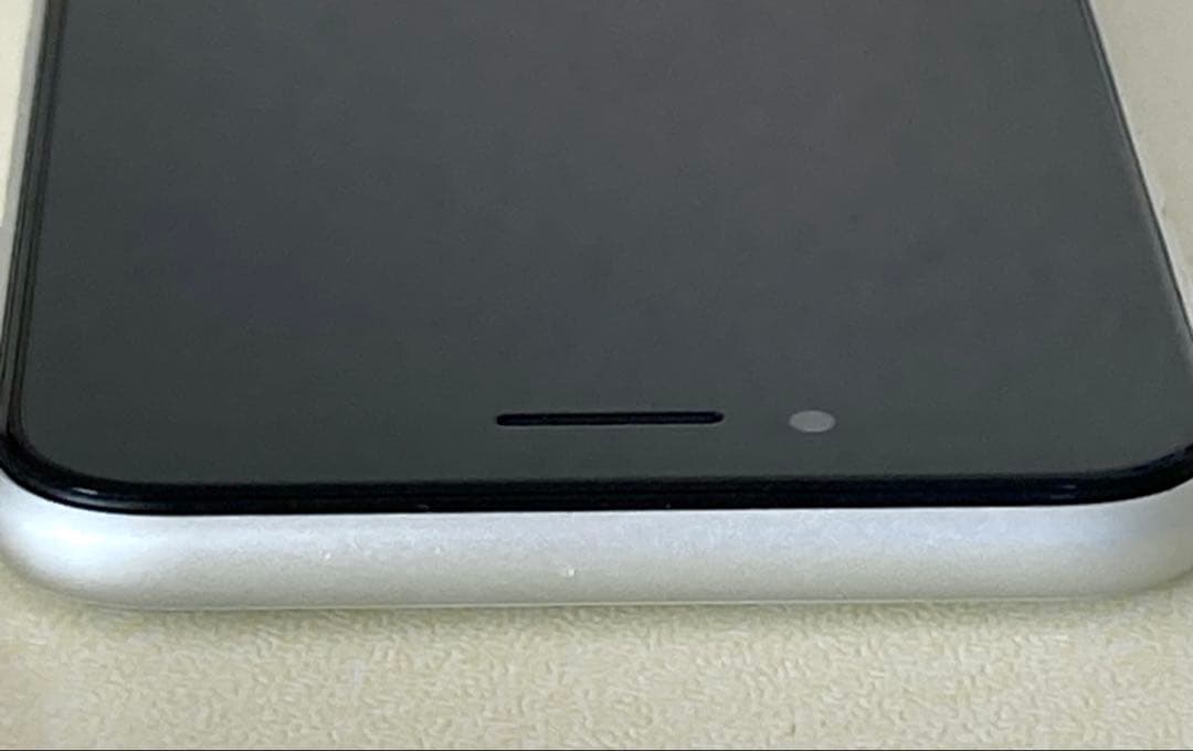 《ジャンク品》 iPhone SE2ホワイト 64GB初期化済