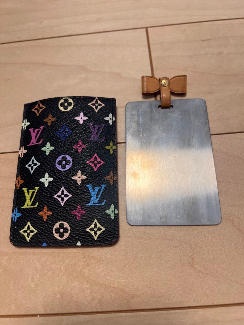 ルイヴィトンモノグラムマルチカラーコンパクトミラー