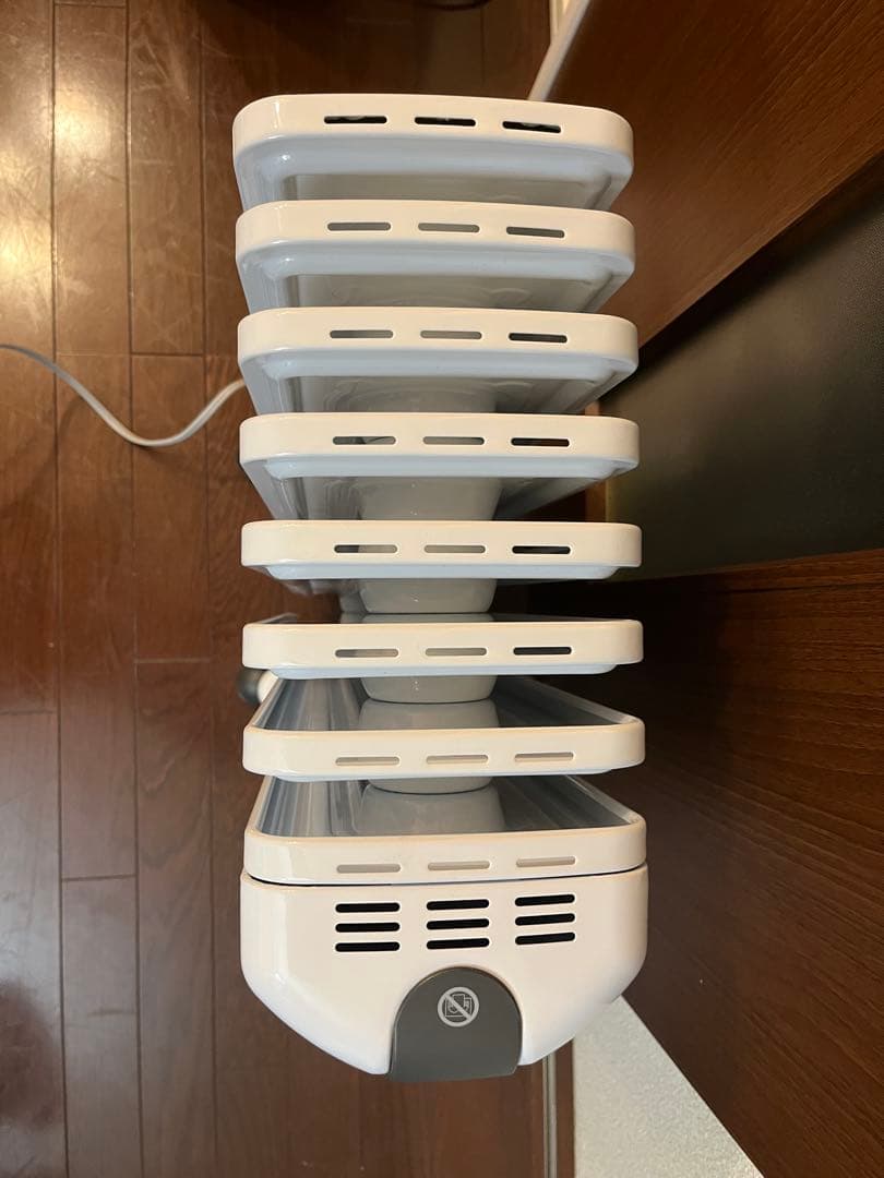 美品 Delonghi オイルヒーター RHJ35M0812-DG