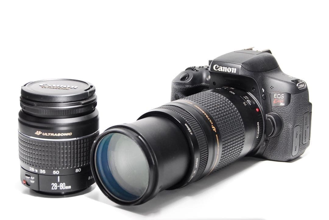 ☘️完動品☘️Canon Kiss X8I 旅行におすすめの一品！ダブルレンズ！