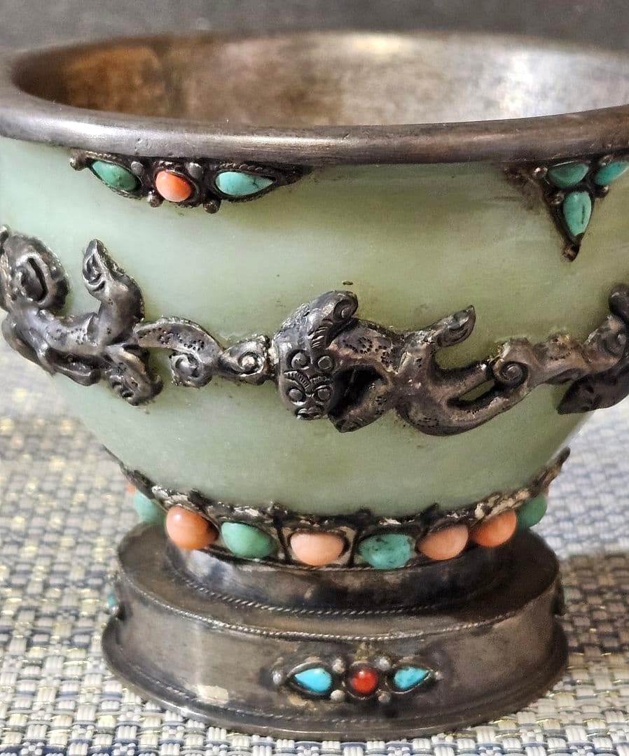 時代古作品❗中国古美術　大陸古美術　チベット古美術　銀彩龍飾り玉飾　酒杯　香炉