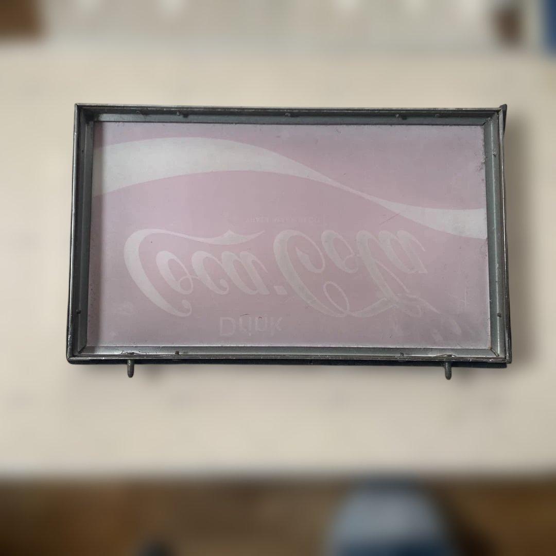 コカコーラの中の看板