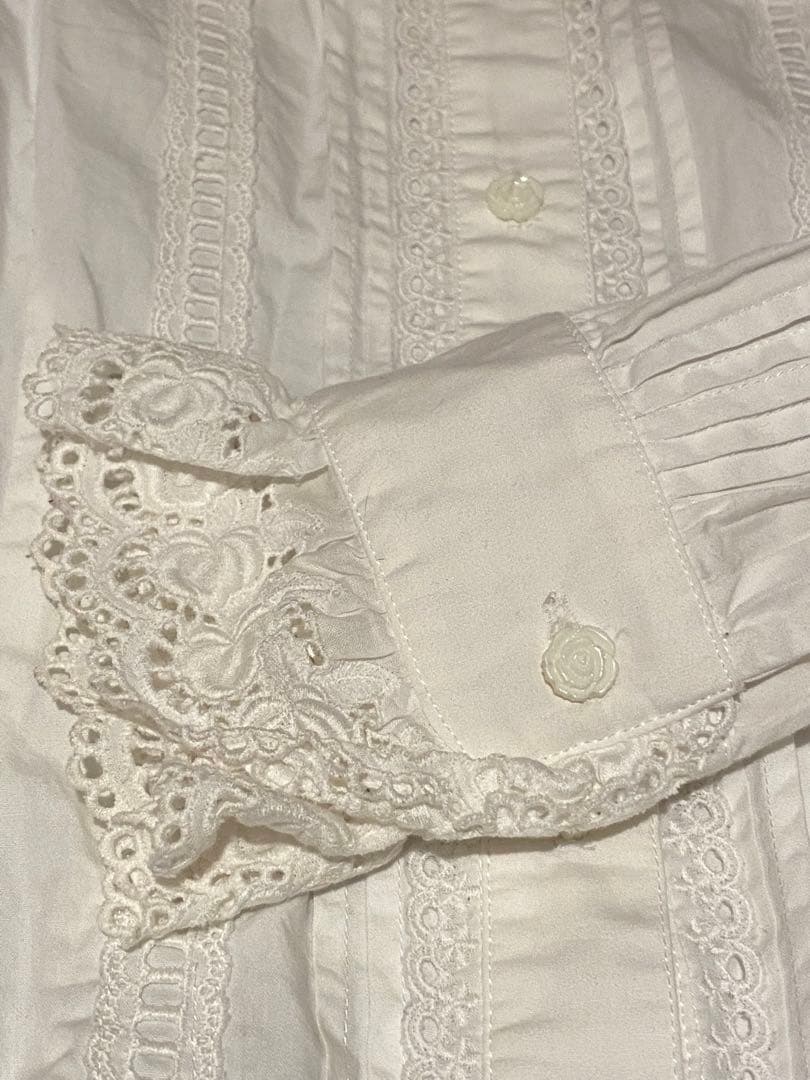 BABY ２重衿袖ピンタックブラウス オフ白 レース襟 長袖ブラウス