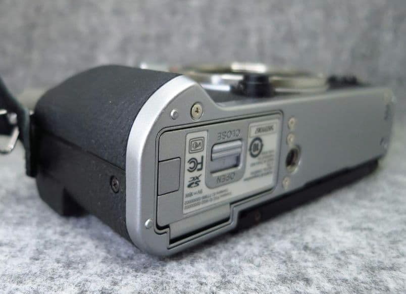 FUJIFILM X-T10 標準ズームレンズキット