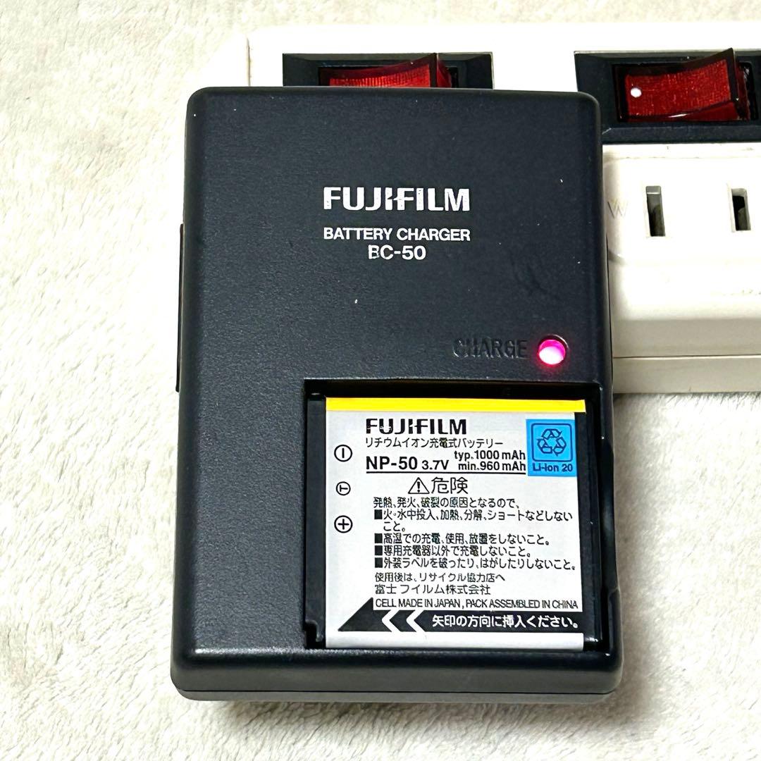 【極美品 動作確認済】FUJIFILM FinePix F100fd ブラック