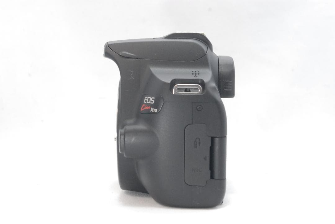 限定１台✨Canon　kiss　X10　ボディ　美品　高画質　簡単　初心者　安心