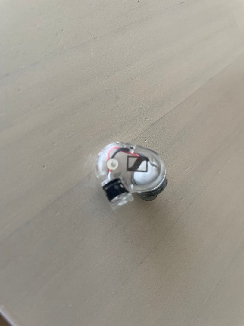 【左イヤホンのみ】SENNHEISER IE 400 PRO（クリスタル）