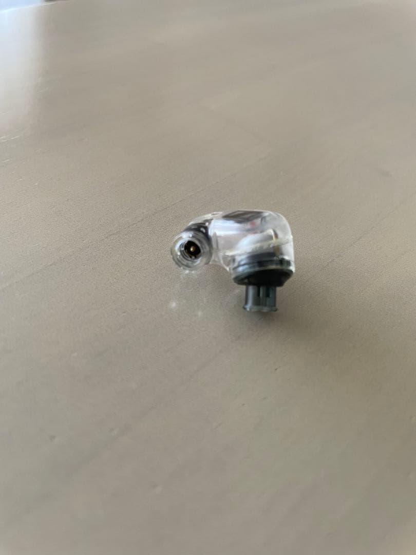 【左イヤホンのみ】SENNHEISER IE 400 PRO（クリスタル）