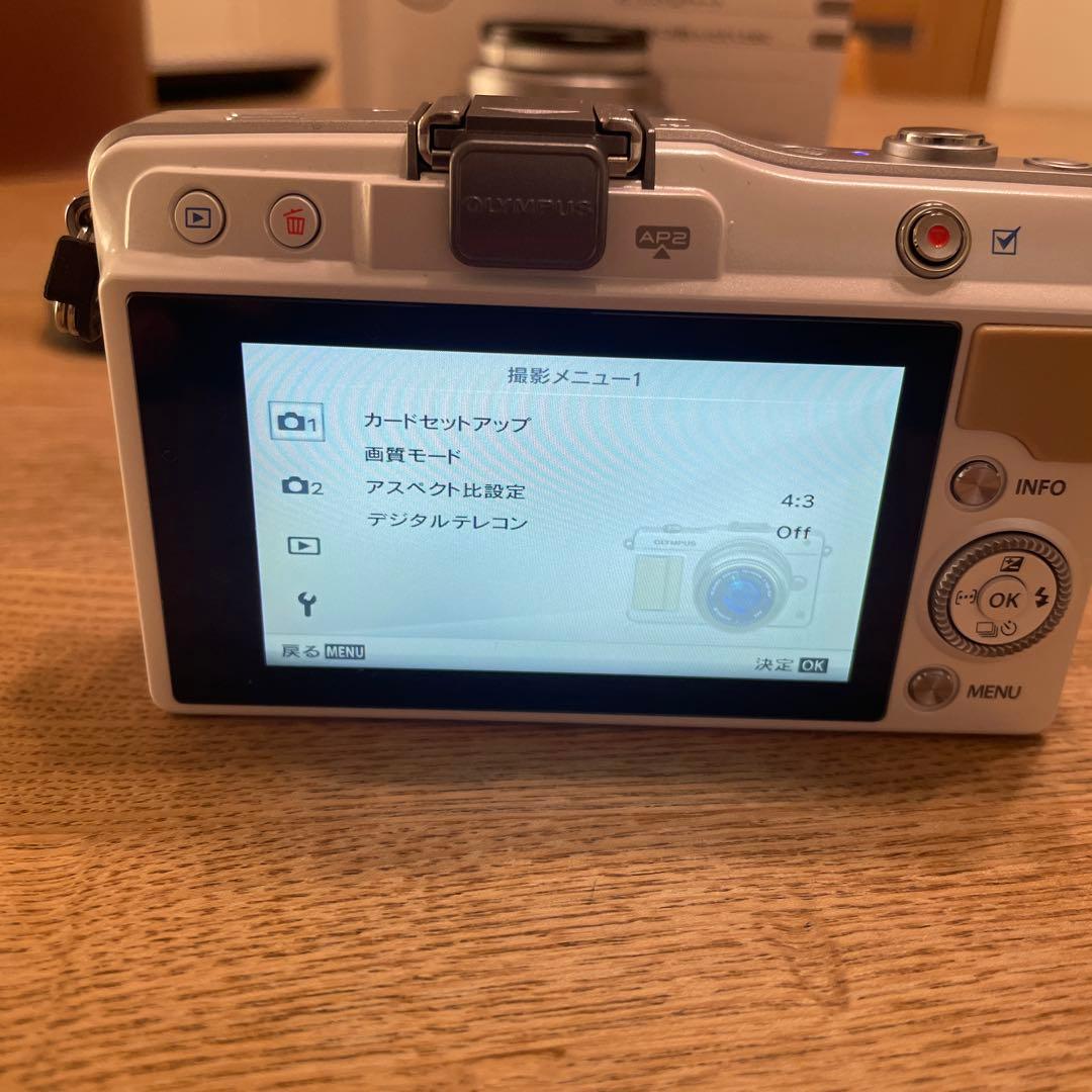 OLYMPUS PEN mini E-PM2 ズームレンズキット